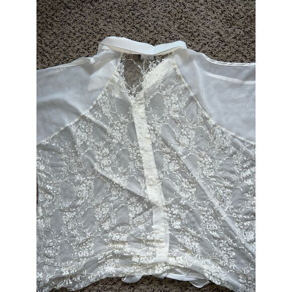 Deb sheer‎ cream Blouse with lace back size XXL - Picture 7 of 7